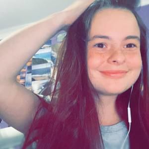 Meet your Posher, Sarina